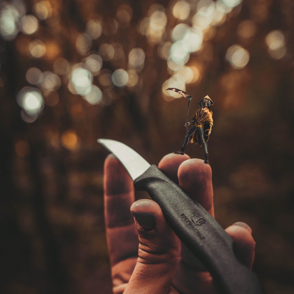survival-knife-with-kit